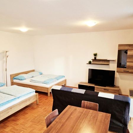 Apartments And Studios Perunika Moravske-Toplice Eksteriør bilde