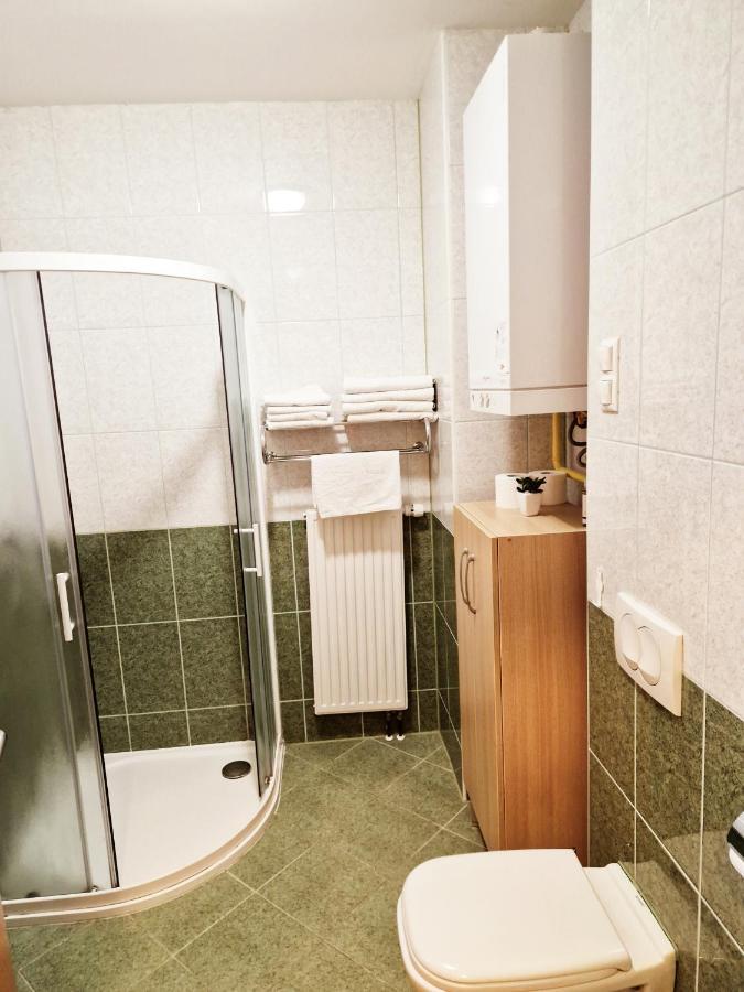 Apartments And Studios Perunika Moravske-Toplice Eksteriør bilde